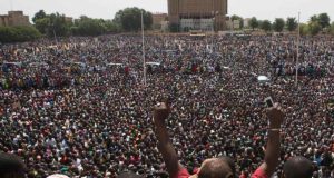 Traoré Witnesses the People Kicking Out Sankara’s Killer