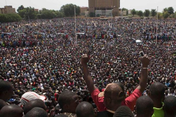 Traoré Witnesses the People Kicking Out Sankara’s Killer